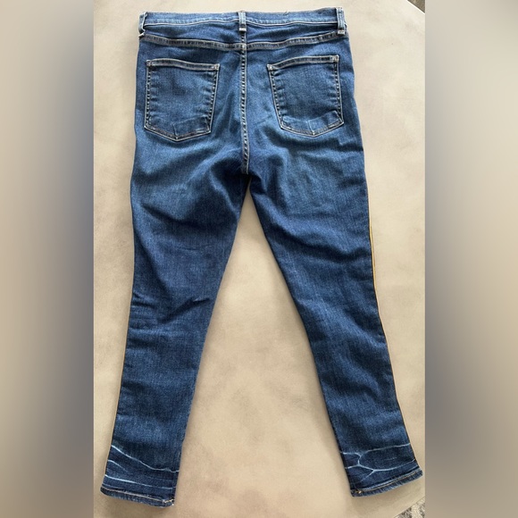 Veronica Beard Debbie Jeans in Size 29 - Picture 9 of 10